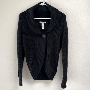 J J Original Black One Button Thick Sweater Cardigan, Size Large, Acrylic Knit